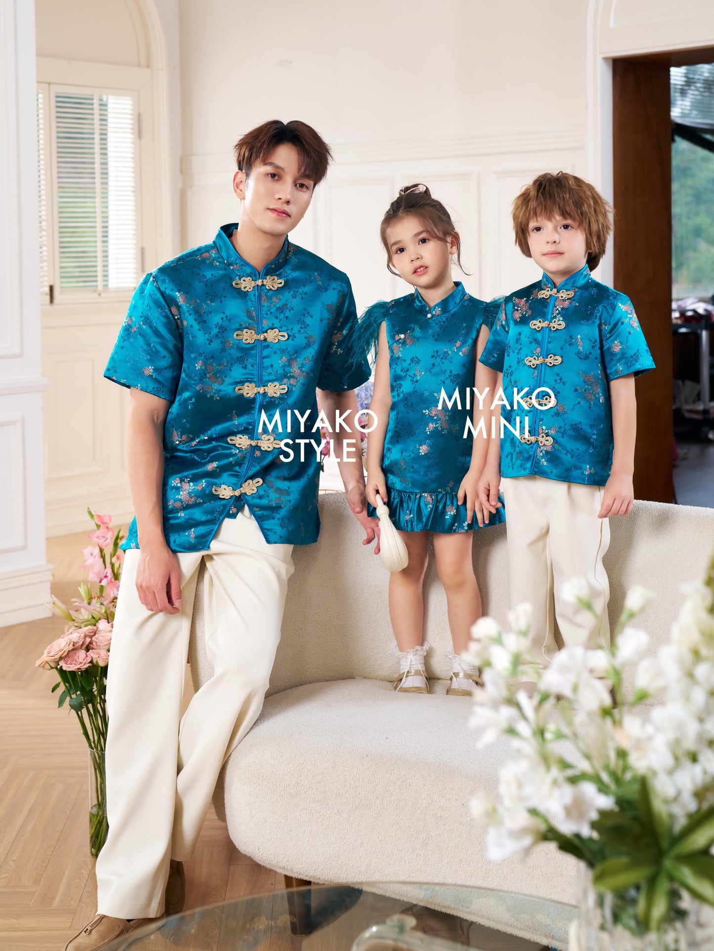 【孔雀开屏】Feather Cheongsam Little Boy Suit in Blue 孔雀蓝小男孩唐装