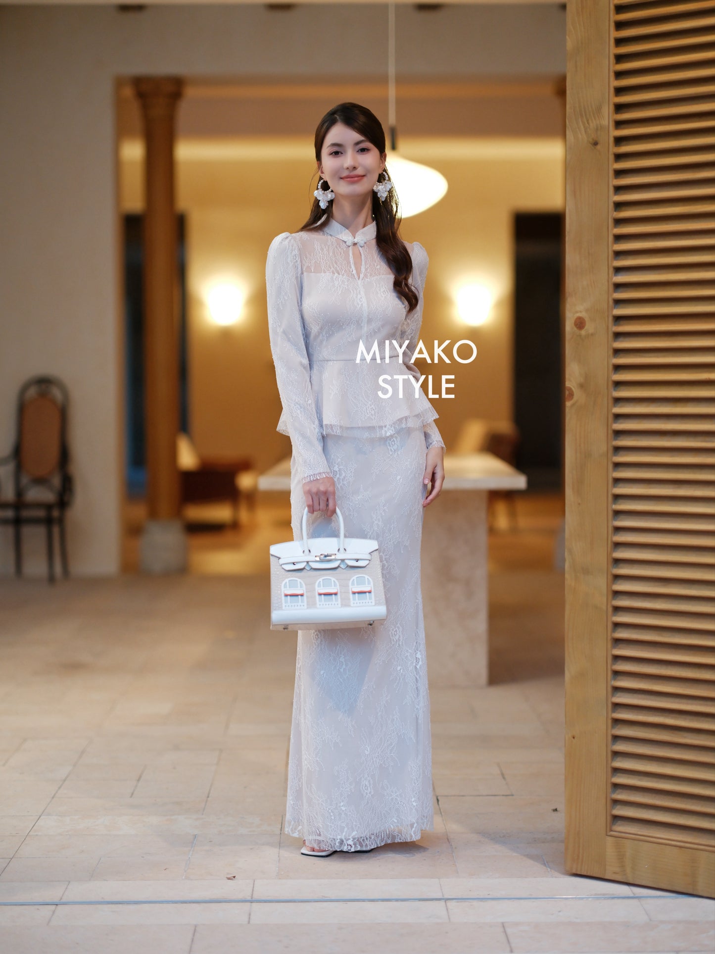 Lace set - Long sleeve top with Long skirt (蕾丝套装)