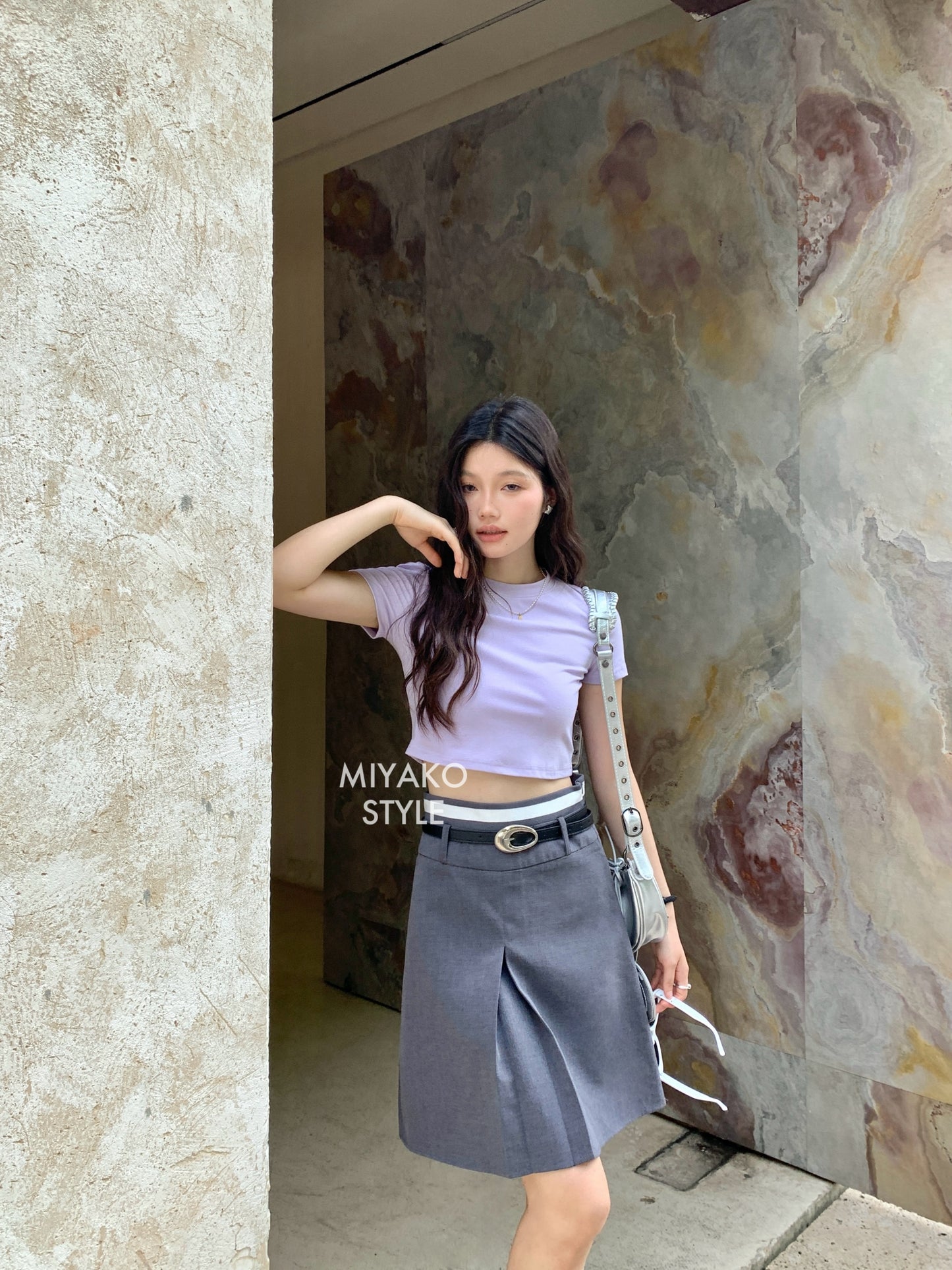 Anna Short Sleeve Crop Top in Purple