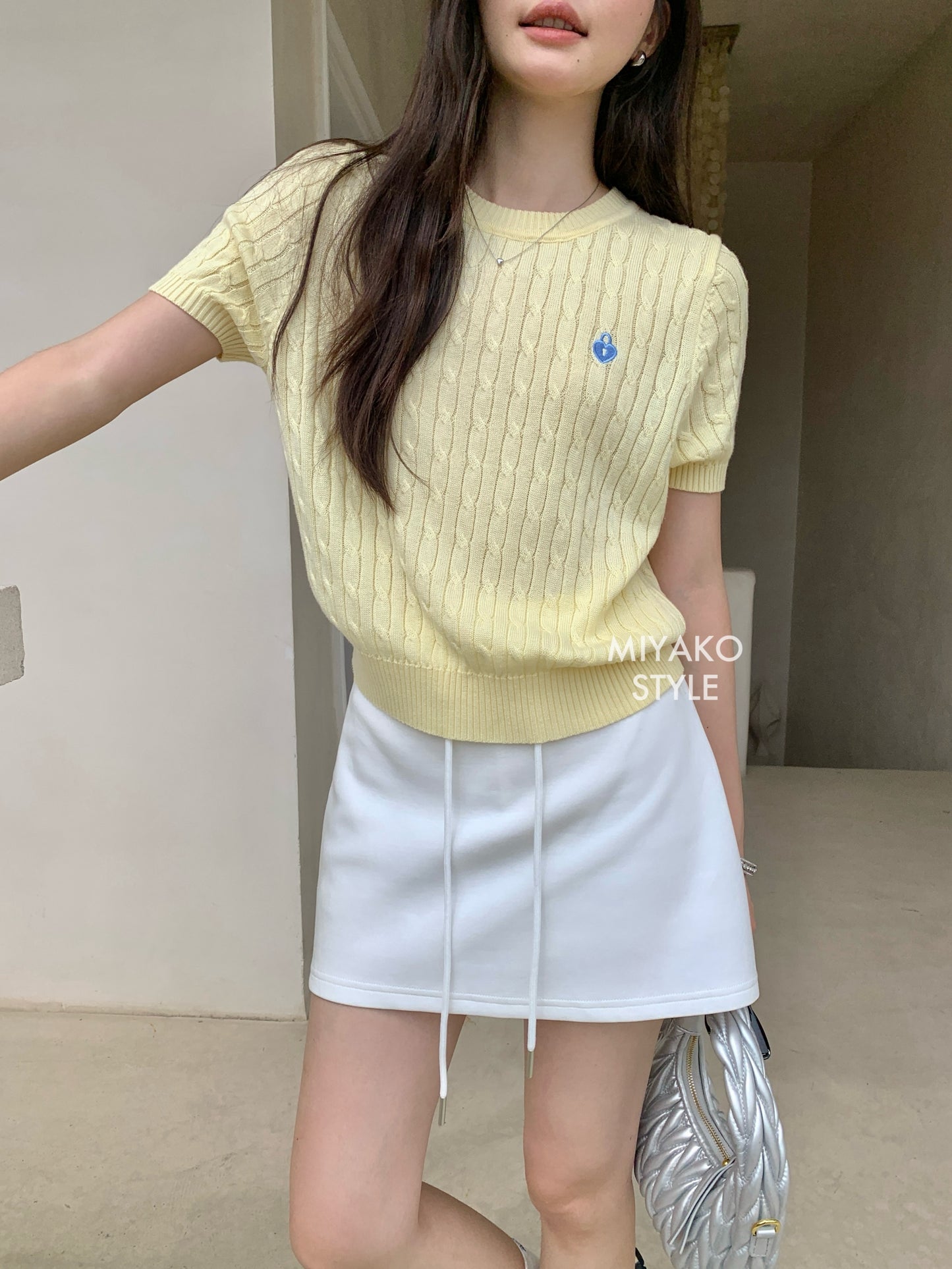 Cheese Mini Skirt in White 白色短裙