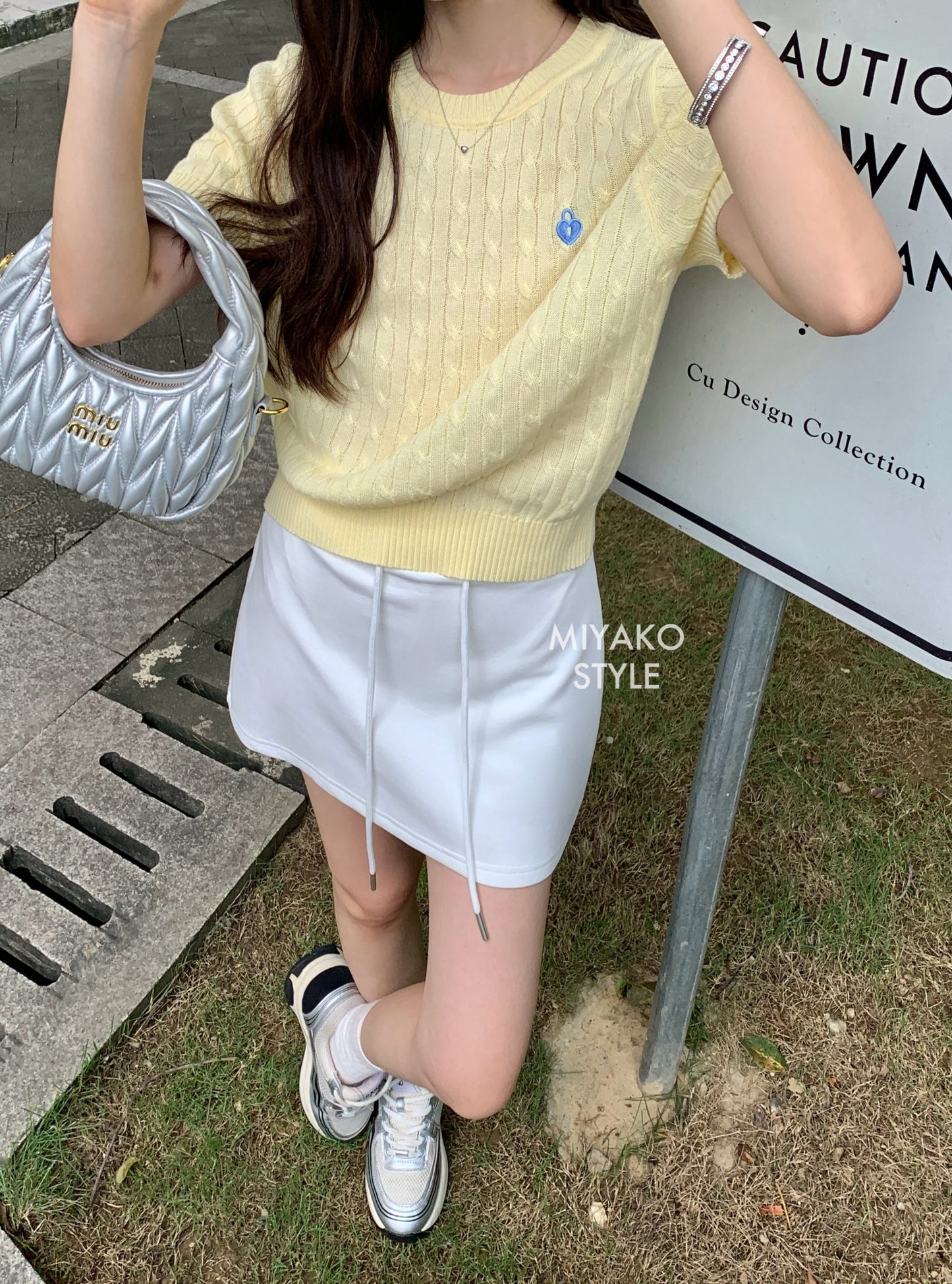 Cheese Mini Skirt in White 白色短裙