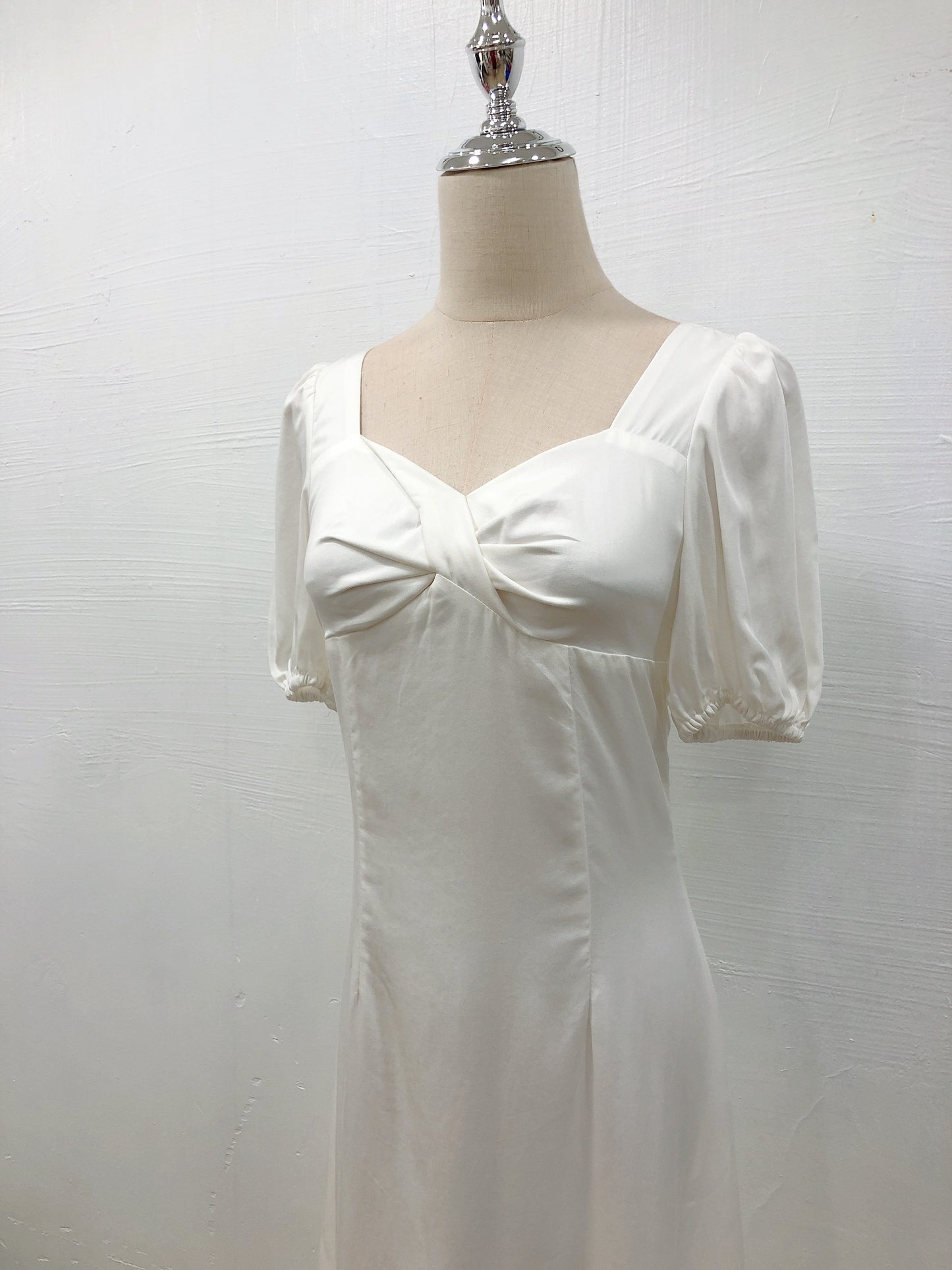 Y009 WHITE DRESS